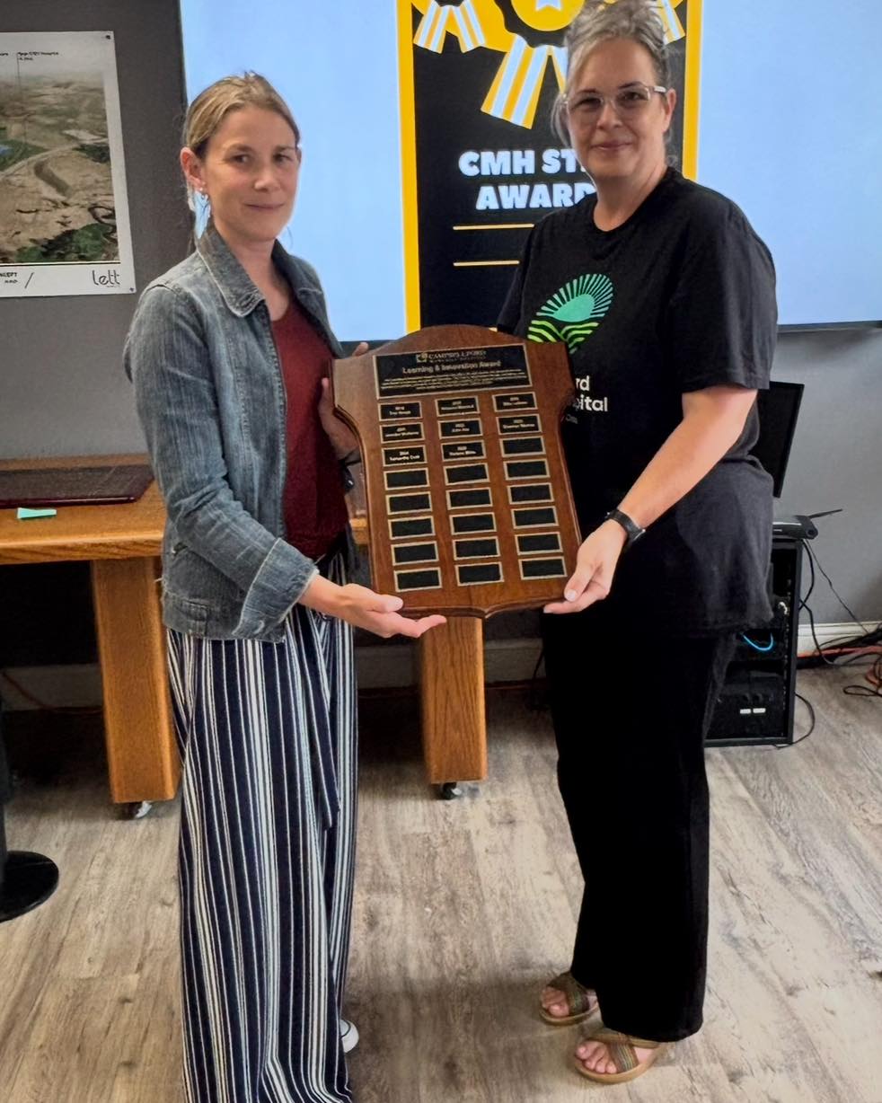 Darlene Milne receiving award Darlene Milne receiving award